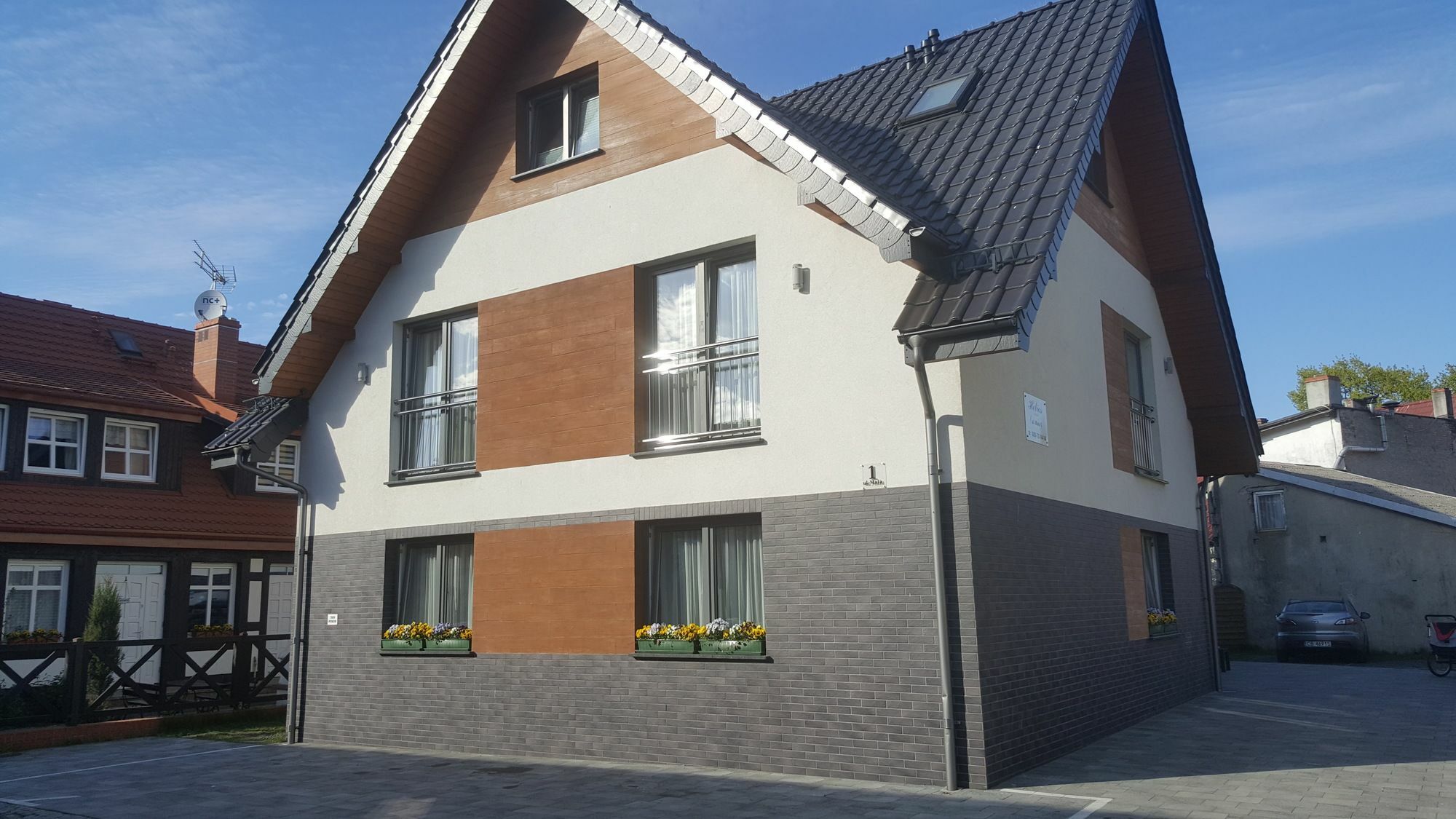 Helios Bed & Breakfast Ustka Ngoại thất bức ảnh